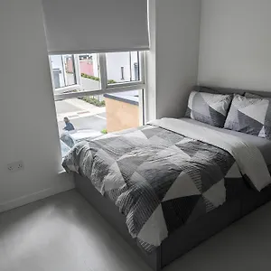 New House, Private In A Peaceful Neighborhood , Dublin Ireland